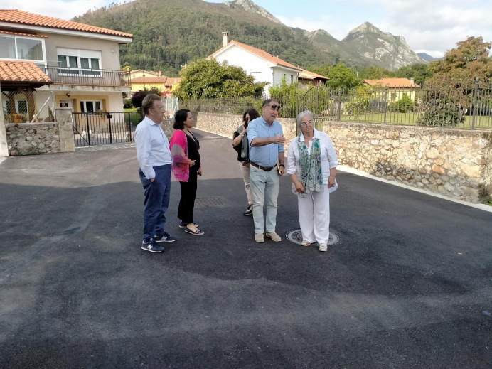 Finalizados los trabajos de pavimentación en varios caminos de Nueva - Concejo de Llanes