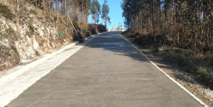 Pavimentación camino entre San Martín y Naves - Concejo de Llanes