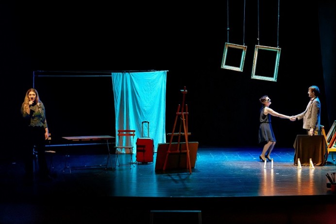 La Cía Del Alba presenta en Colunga la premiada obra en asturiano Perendi - Concejo de Colunga