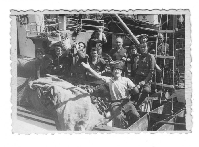 MINEROS DEL MAR... Dedicado a la Villa y Puerto de Lastres - Concejo de Colunga