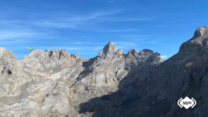 Rescate con herida en el pico Tesorero en Cabrales - Concejo de Cabrales