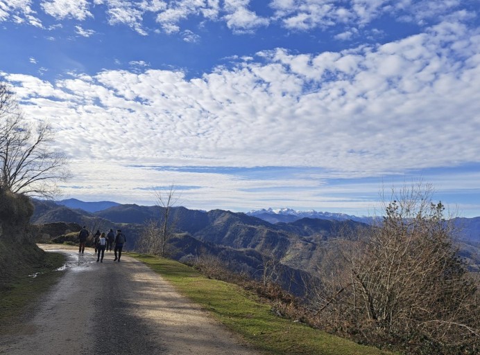 Pico Tres Concejos y Pico Cuervo desde la Colladiella - Rutas y sendas en el Principado de Asturias