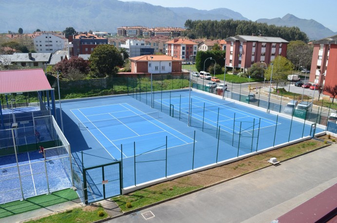 Llanes renovará las pistas de tenis del polideportivo municipal - Concejo de Llanes