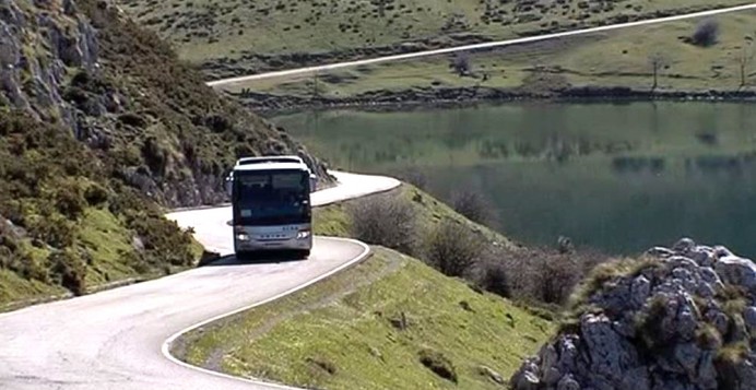  El plan de transporte a los lagos de Covadonga arranca este fin de semana con 3.000 plazas diarias - Concejo de Cangas de Onís