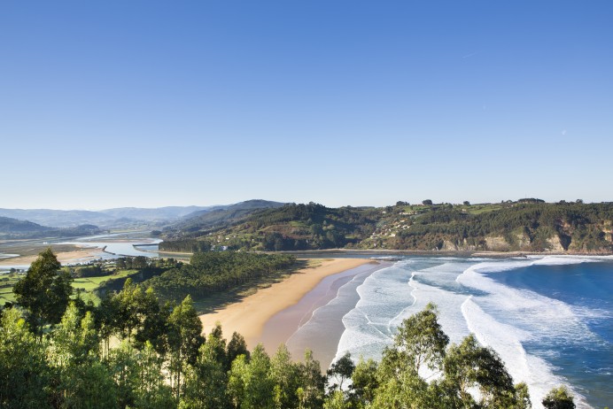 La Playa de Rodiles reabre al baño - Concejo de Villaviciosa