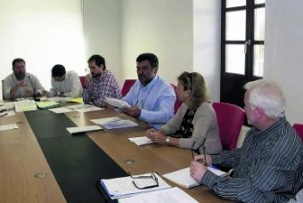 El Ayuntamiento de Colunga aprueba un presupuesto de de 4,76 millones para 2015 - Concejo de Colunga