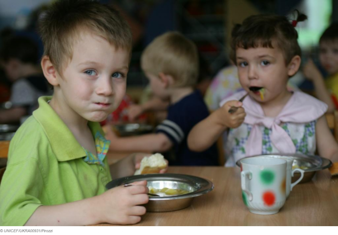 Ayudas contra la pobreza infantil 2015 - Concejo de Villaviciosa