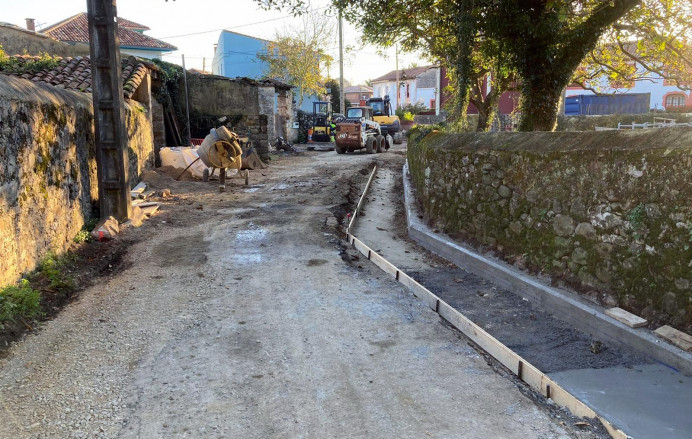 Trabajos calle La Portilla, Nueva, para evitar inundaciones - Concejo de Llanes