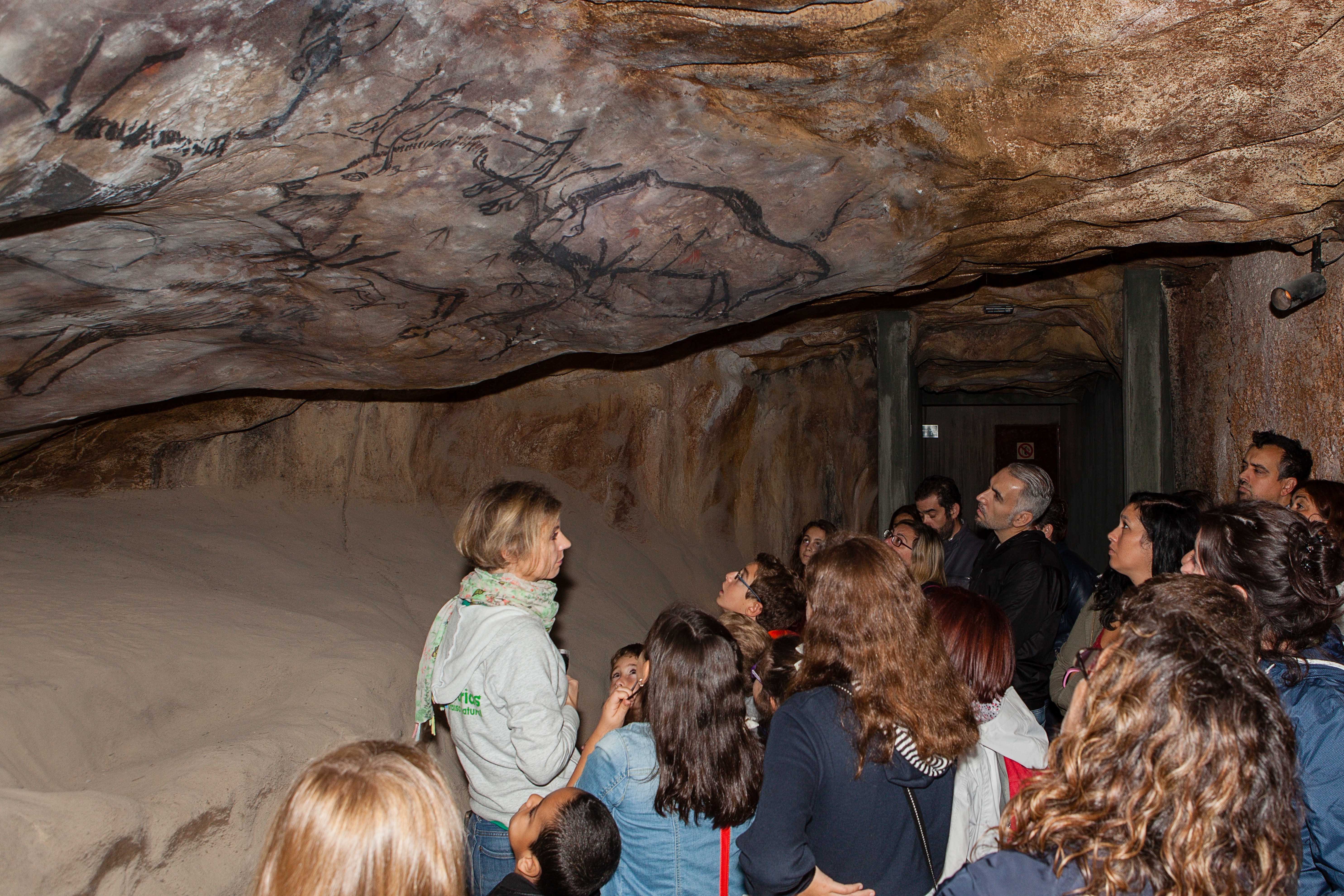 Inmersión en el Paleolítico con las actividades para los próximos meses del Parque de la Prehistoria de Teverga - Sociedad y Cultura