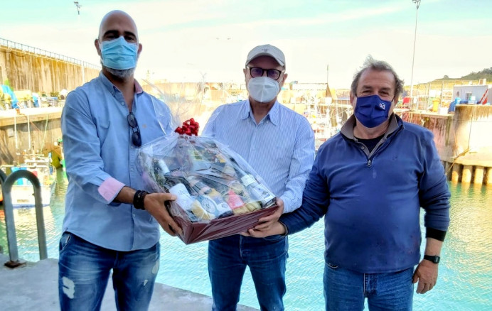 Entrega premio Foto Local Certamen Fotografía Amartumar - Concejo de Llanes