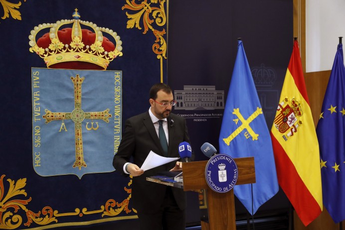 Solidaridad Asturiana: Helicóptero de rescate y minuto de silencio por las víctimas de la DANA en Comunidad Valenciana - Asturias