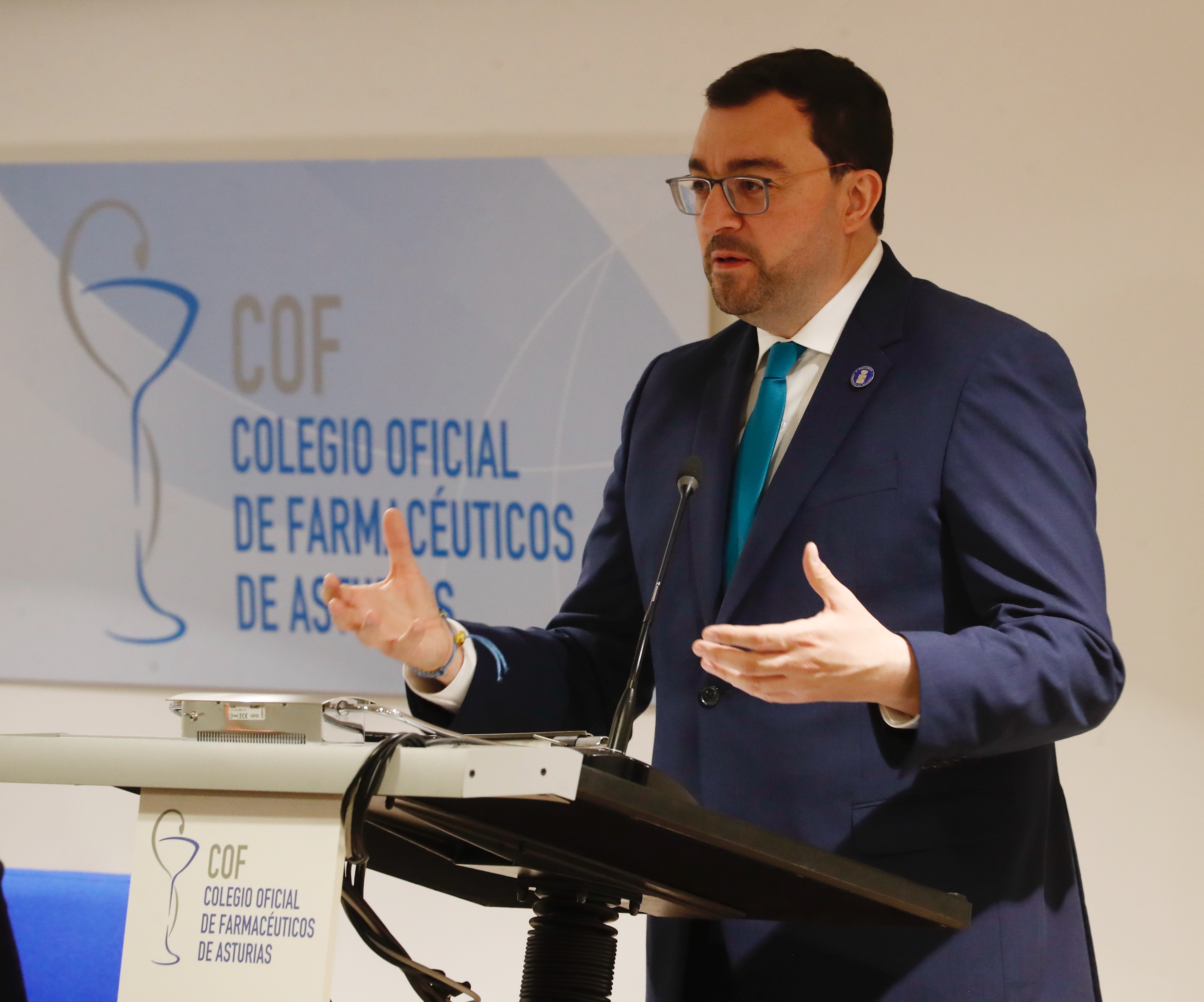El Principado reivindica el papel de las farmacias asturianas como pieza esencial del sistema sanitario - Asturias