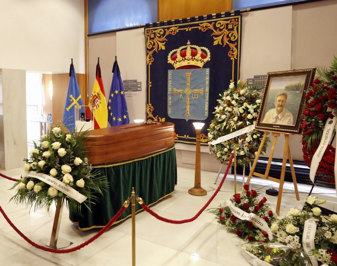 El Principado rinde homenaje a Antonio Trevín y decreta tres días de luto oficial - Asturias