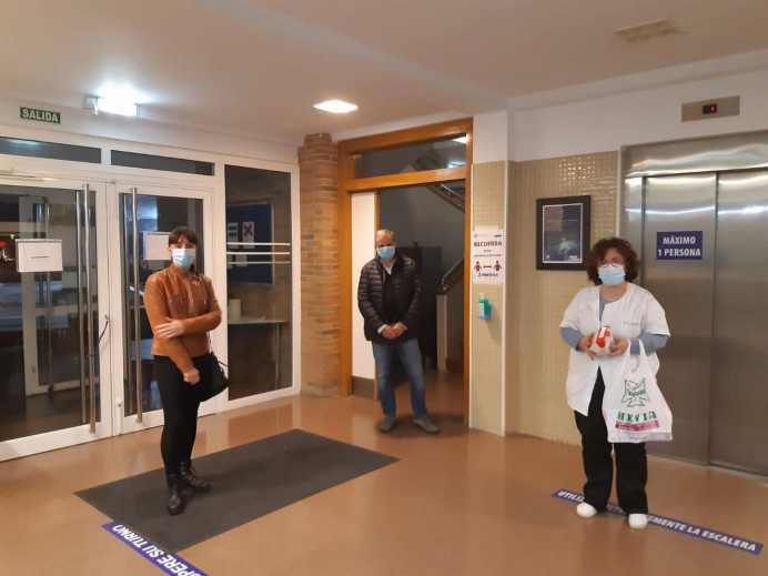 Entrega de pulsioxímetros al centro de salud - Concejo de Parres