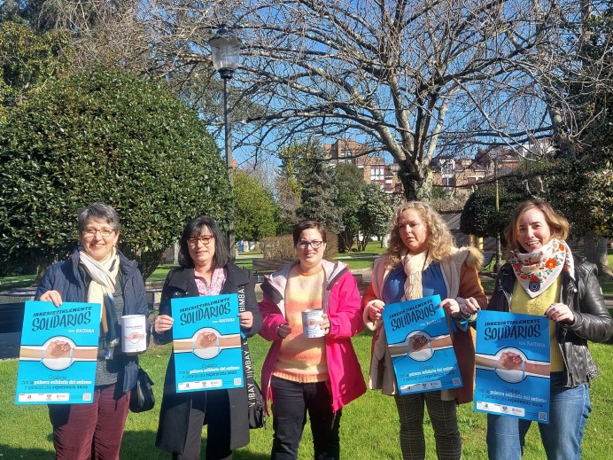 Acosevi y Raitana, unidas a través de una pulsera para dar visibilidad al autismo - Concejo de Villaviciosa