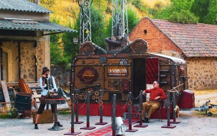 Teatro, magia, clown y títeres en los Rincones y Recovecos  de Laboral Ciudad de la Cultura - Sociedad y Cultura