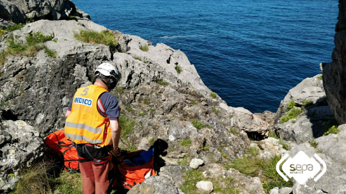 Rescate marítimo en Llanes - Concejo de Llanes