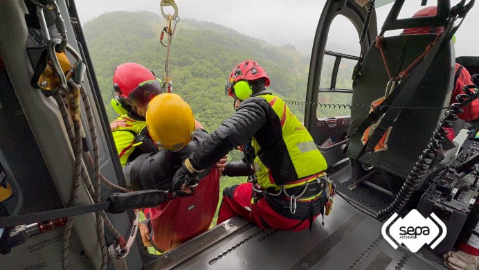 Jornada intensa para los equipos de rescate en la montaña asturiana - Sucesos