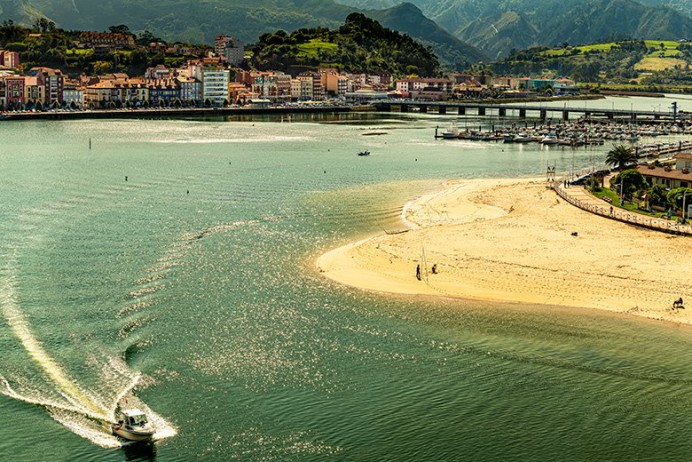 Fomento invierte más de 600.000 euros en la mejora de las estructuras del muelle abierto de Ribadesella - Concejo de Ribadesella