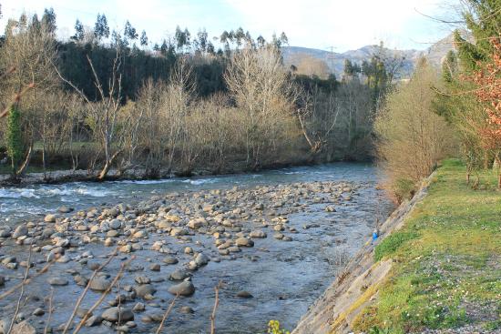 El Principado adjudica las obras de mejora en los ríos Piloña y Chico, en Parres, con un presupuesto de 2,5 millones - Asturias