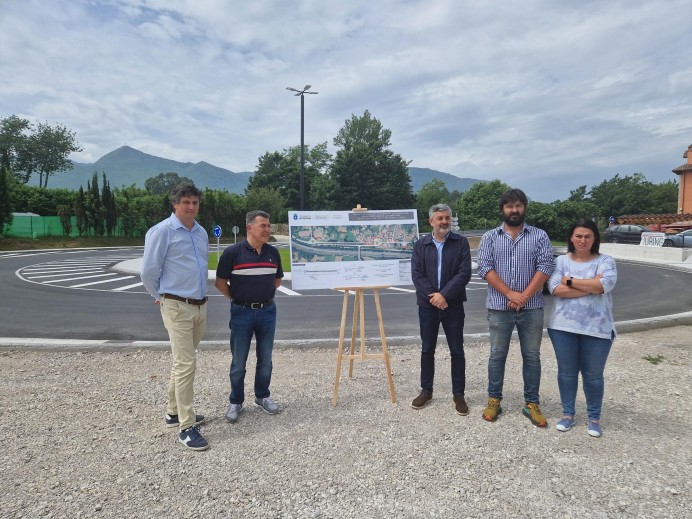 Llanes gana en seguridad vial con tres nuevas glorietas en la AS-379 - Concejo de Llanes