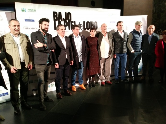 Bajo la piel de lobo, de Samu Fuentes, presentada en Teatro de la Laboral, dentro del FICX, - Sociedad y Cultura