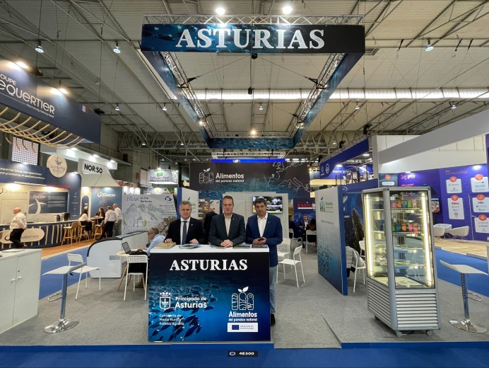 Medio Rural promociona los productos pesqueros y de acuicultura en la feria internacional Seafood de Barcelona - Asturias