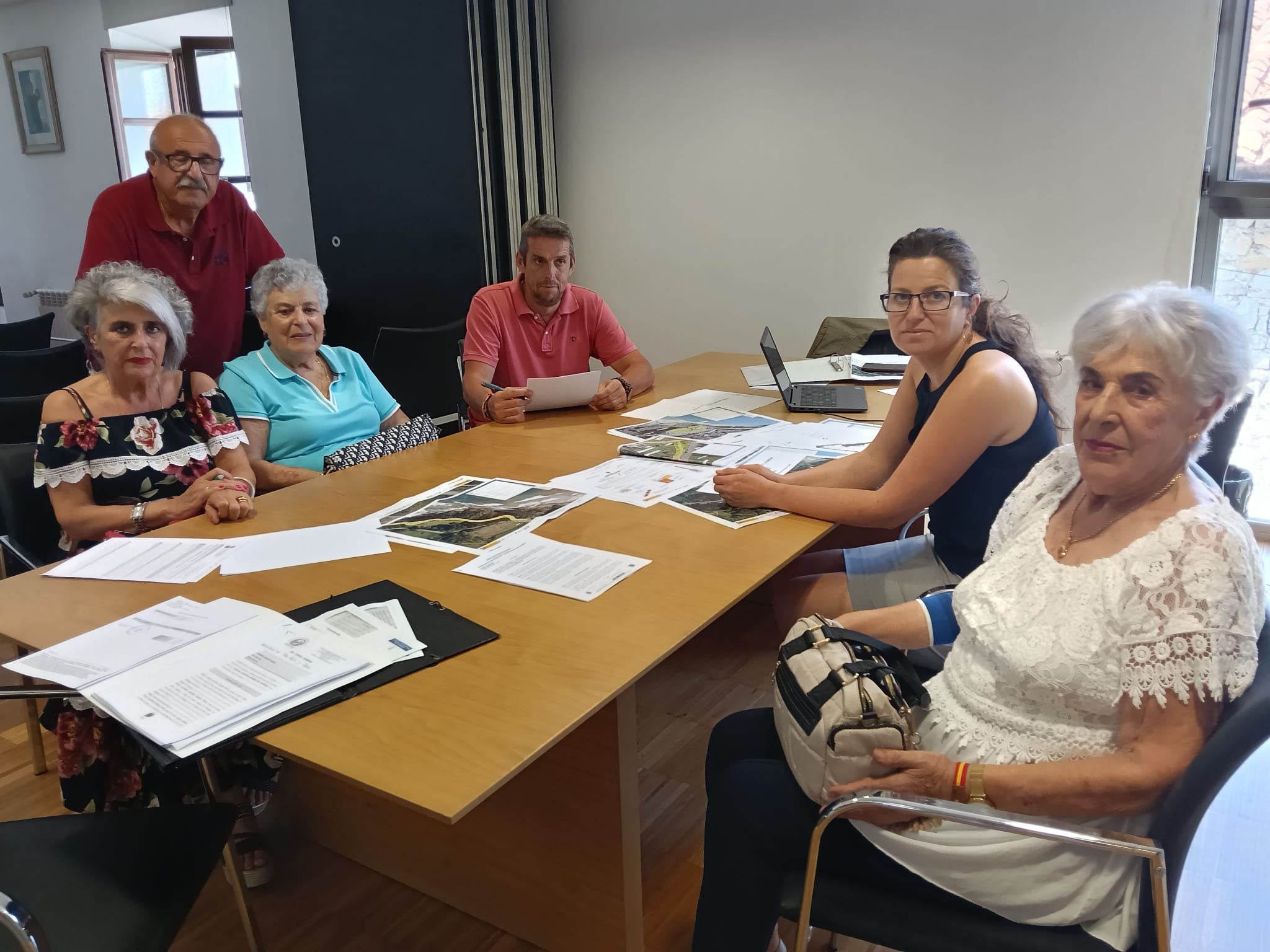 La senda entre Llastres y La Griega avanza con reuniones con los propietarios - Concejo de Colunga