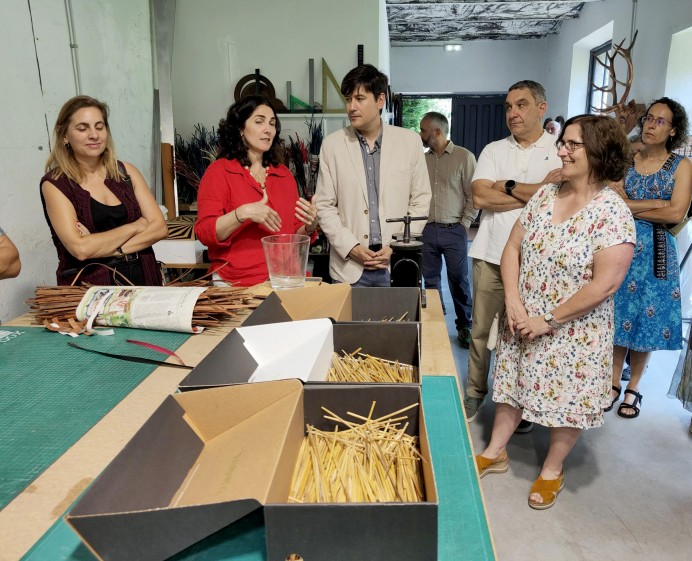 El Serida impulsa la economía circular con arte y ciencia a partir de residuos de hongo y escanda - Concejo de Villaviciosa