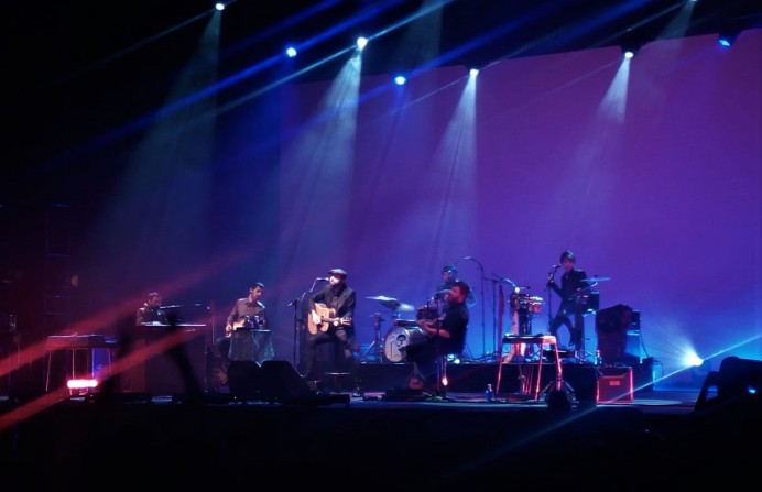 La gravedad de Sidecars llena el Teatro de la Laboral - Música de hoy
