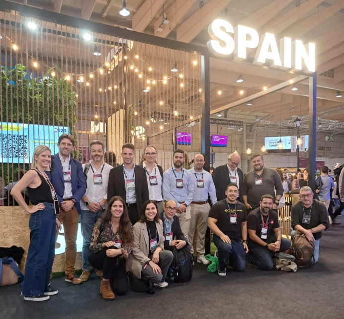 Asturias participa con 15 empresas y el Clúster TIC en la Web Summit, una de las mayores ferias internacionales de emprendimiento - Asturias