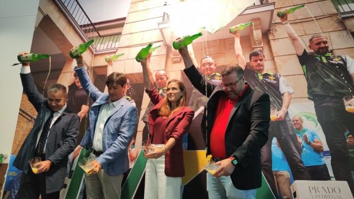 El Sepepa incorpora dos nuevas especialidades formativas vinculadas con la cultura sidrera: camarero escanciador y sumiller - Asturias