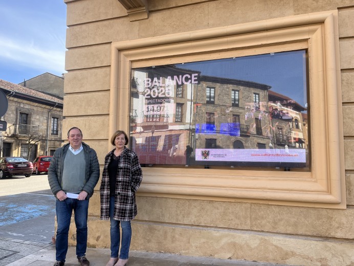 El Teatro Riera celebra 80 años con cifras récord de público en 2025