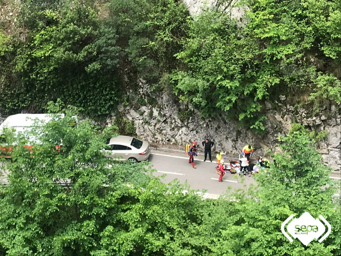 Accidente de tráfico en Ponga - Sucesos