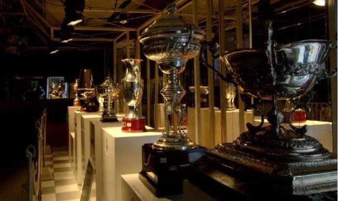 El Madrid y el Triplete - Información General