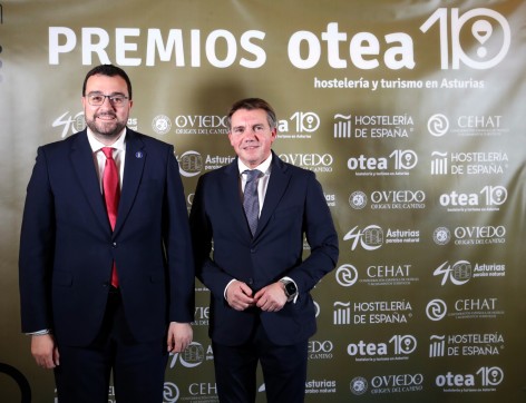 Barbón destaca que el turismo y la hostelería son claves para el desarrollo económico de Asturias