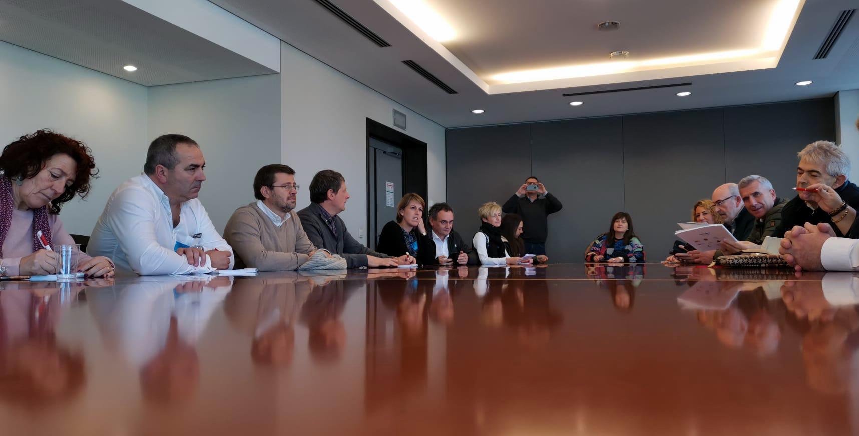 Ediles  de Asturias buscan soluciones en Bruselas para el medio rural y el desarrollo del mismo. - Asturias