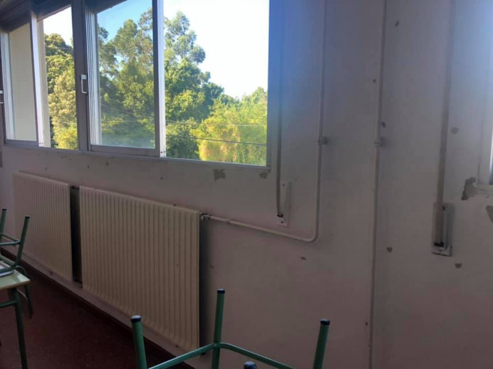El PSOE de Llanes pide que se audite el estado en el que se encuentra el edificio del Colegio Público Valdellera de Posada - Concejo de Llanes
