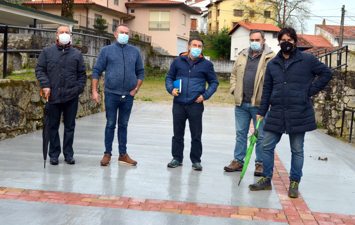 Alcalde de Llanes visita la zona del Valle Oscuru - Concejo de Llanes