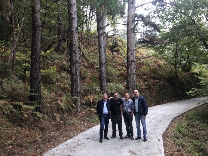 Parres repara caminos en El Ceñal y La Valleya, en Bode - Concejo de Parres