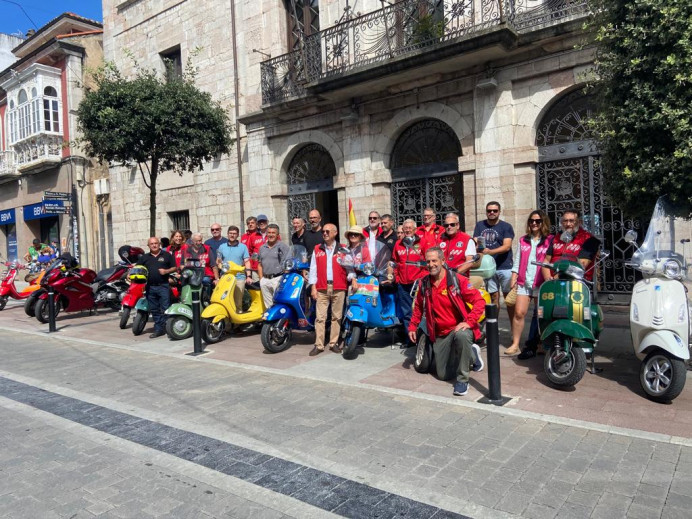 Concentración Internacional de Vespas - Concejo de Llanes