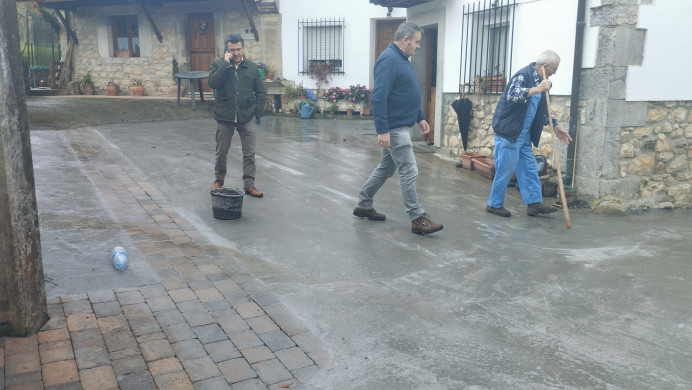 Pavimentación en Vibañu y Riofrío - Concejo de Llanes