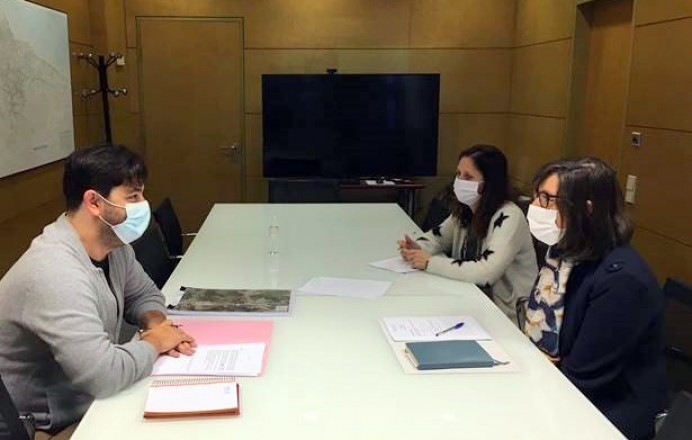 Reunión viceconsejera Medio Ambiente y Alcalde Llanes - Concejo de Llanes