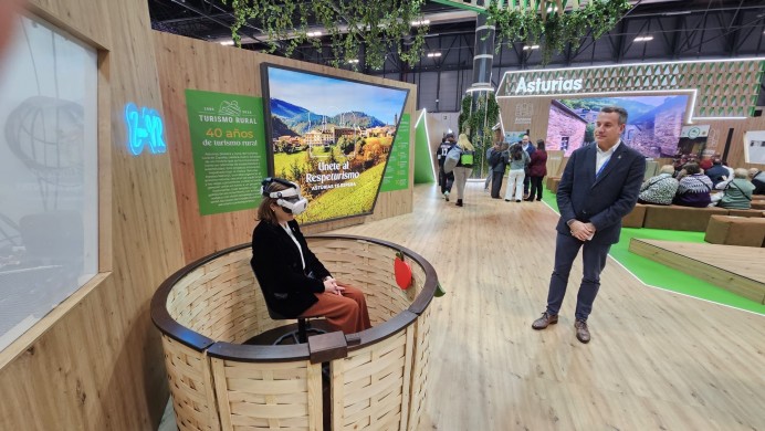 Villaviciosa impulsa su promoción turística en FITUR con una experiencia de realidad virtual