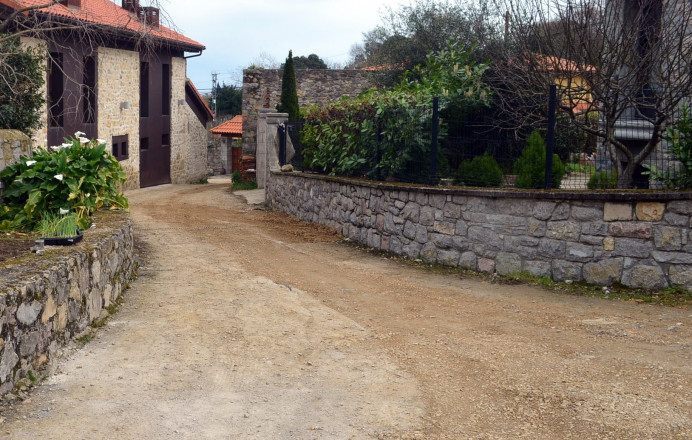 Esta semana finaliza saneamiento barrio El Collau, Villahormes - Concejo de Llanes