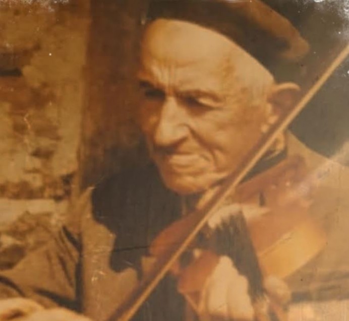 Omar Pardo: En Alcordanza del Vique que ya toca - Concejo de Colunga