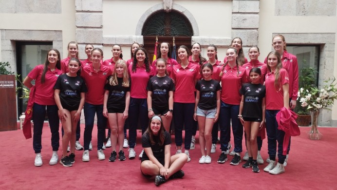 La selección española sub16 de voleibol se concentra en Llanes antes del Europeo de Albania - Concejo de Llanes